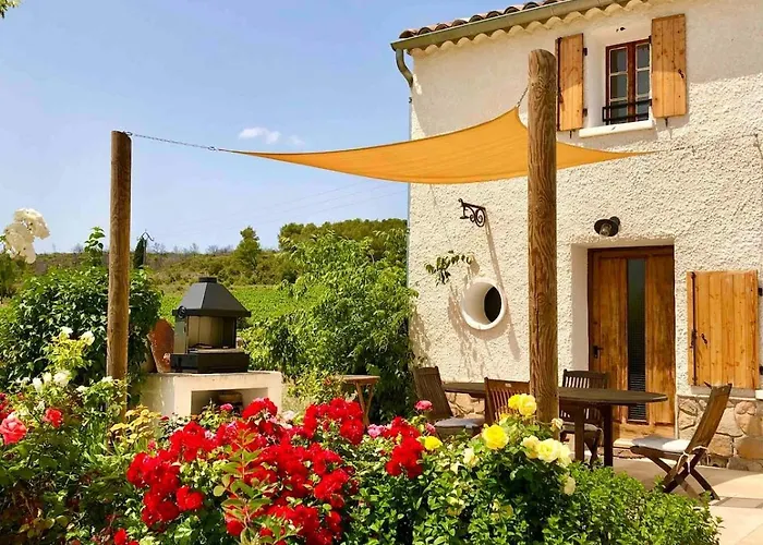 Demeure Charmante Avec Piscine Privee Au Coeur Des Vignes